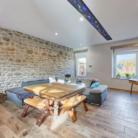 Au Coin Des 3 Feux By Interhome * Réville